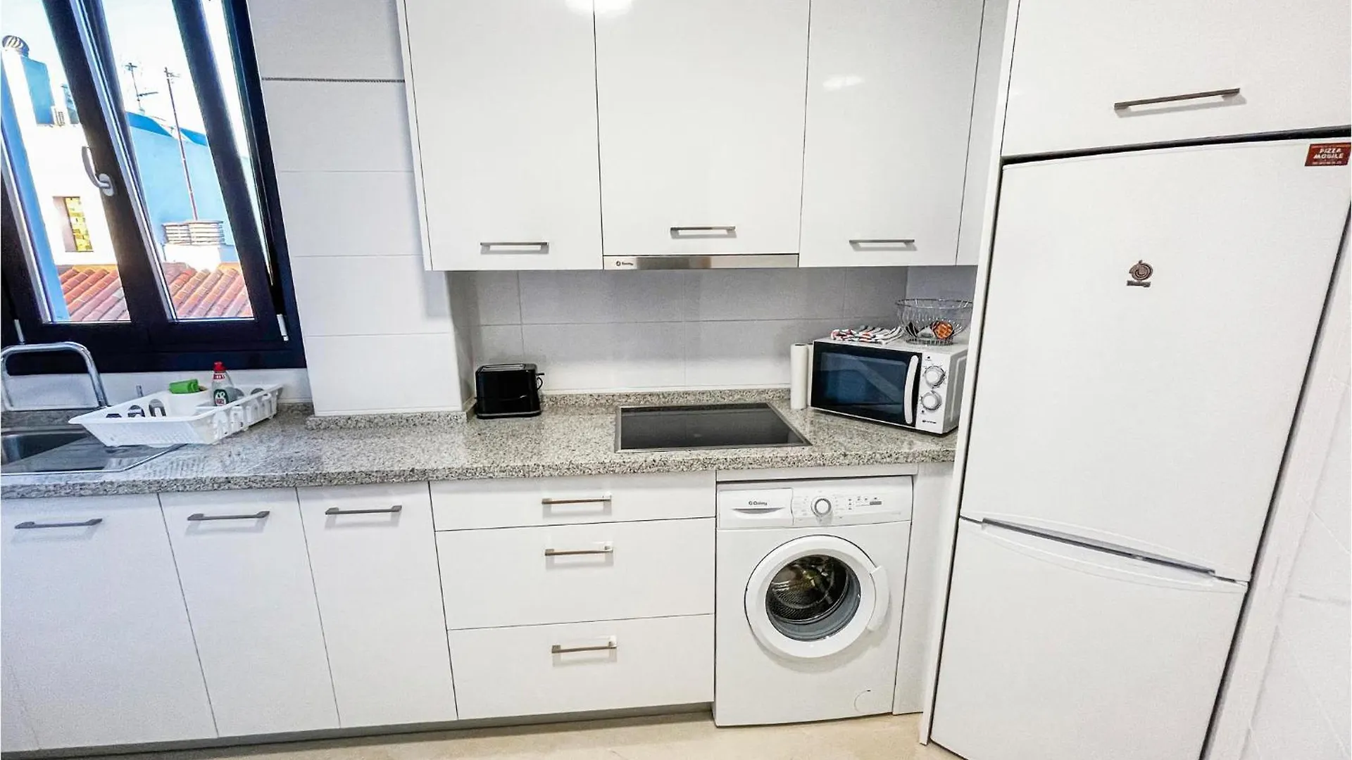 Gorgeous Apartment In Estepona With Kitchen Spain